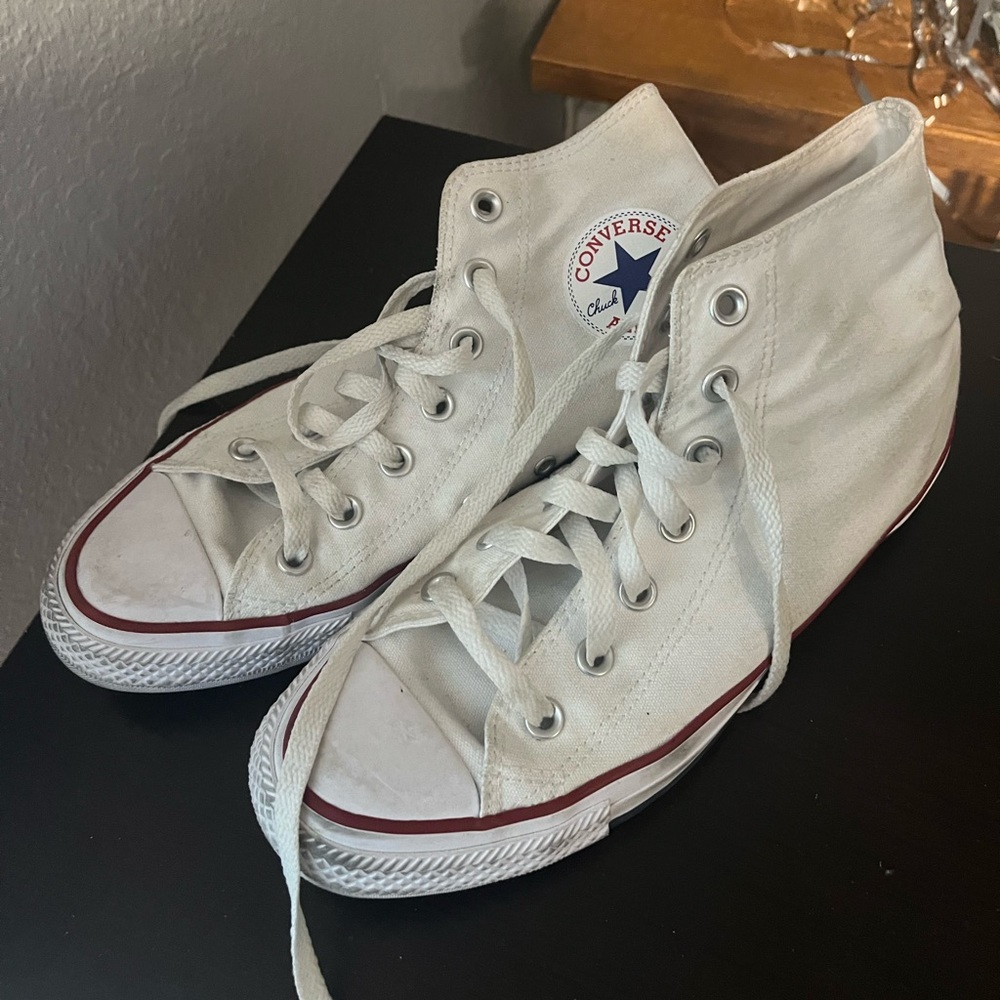 Converse white size 7